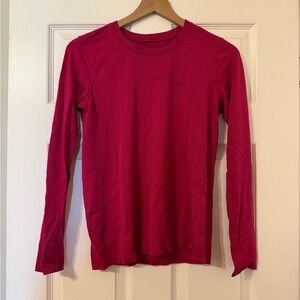 Lululemon Swiftly Tech Long-Sleeve Shirt 2.0 Waist Length in Berry Rumble 🍓